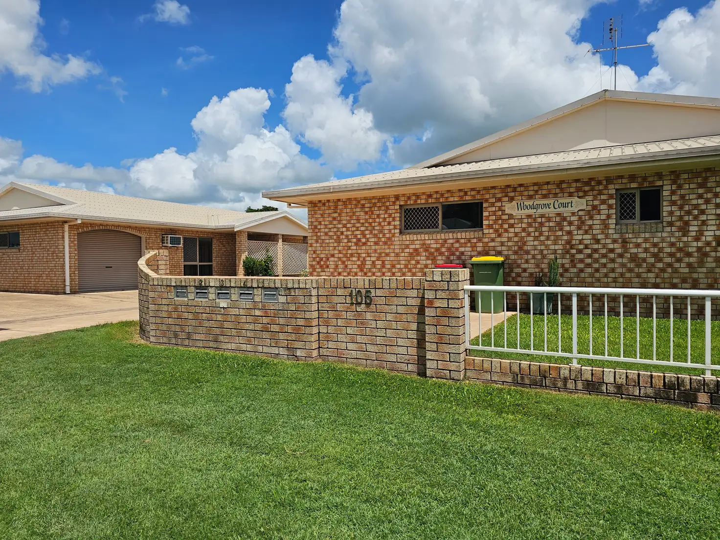 Main view of Homely unit listing, 2/105 Graham Street, Ayr QLD 4807