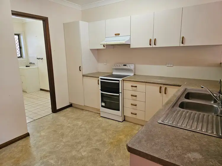 Fifth view of Homely unit listing, 2/105 Graham Street, Ayr QLD 4807
