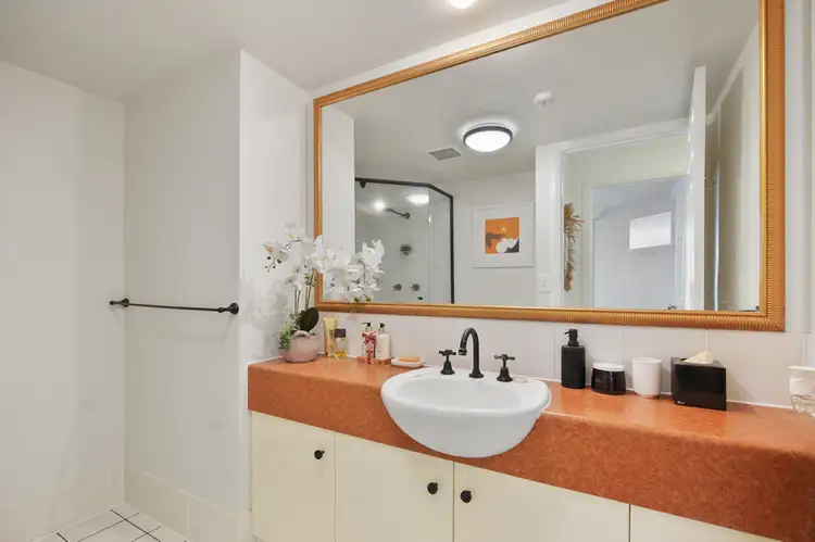 Seventh view of Homely other listing, 310/9-21 Beach Parade, Surfers Paradise QLD 4217
