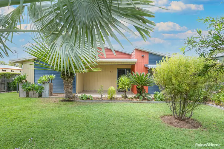 24 East St, Howard QLD 4659