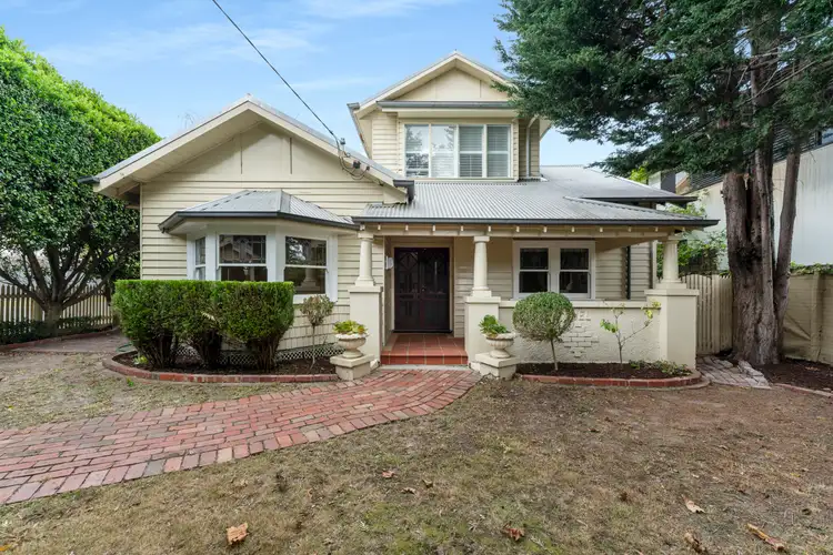 54 Linacre Road, Hampton VIC 3188