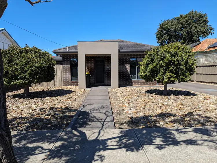 52 Orrong Avenue