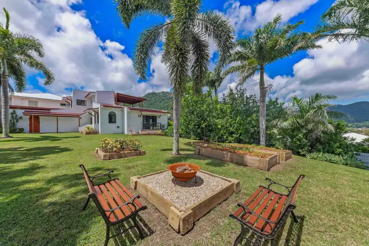 35-37 Country Road, Cannonvale QLD 4802