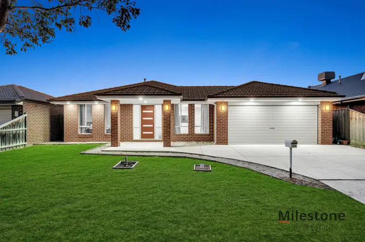 24 Lisa Avenue, Pakenham VIC 3810