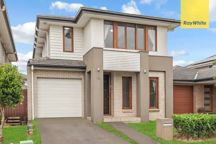 18 Carcoola Way, Jordan Springs NSW 2747