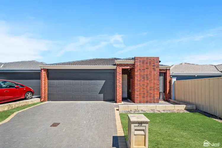 39 Cedar Way, Maddington WA 6109