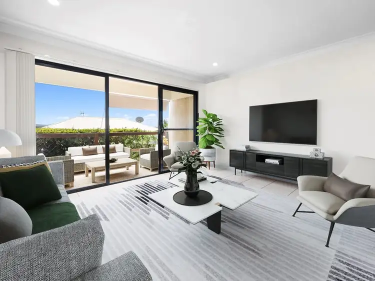 3 Rise Circuit, Pacific Pines QLD 4211