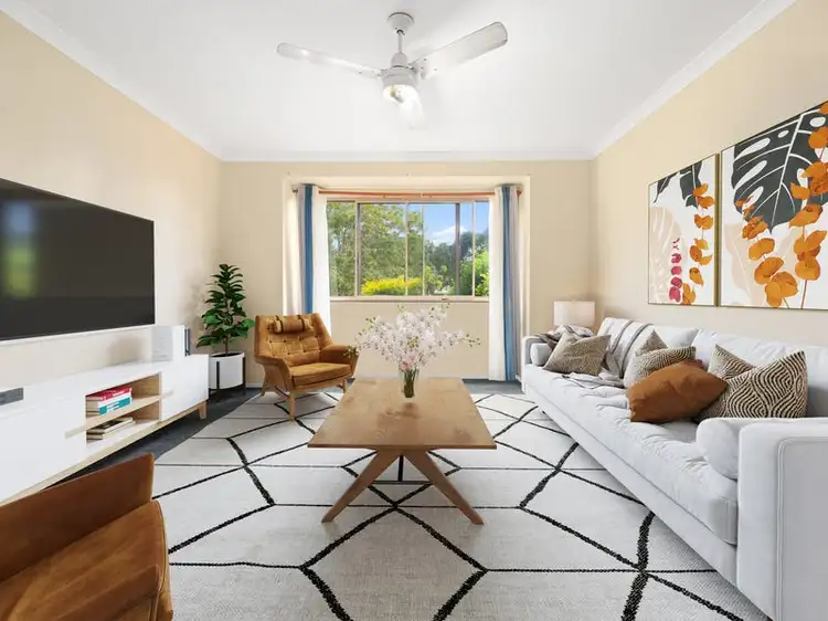 8 Granya Court, Pacific Pines QLD 4211