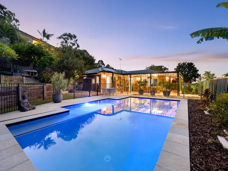 18 Phoenix Street, Pacific Pines QLD 4211