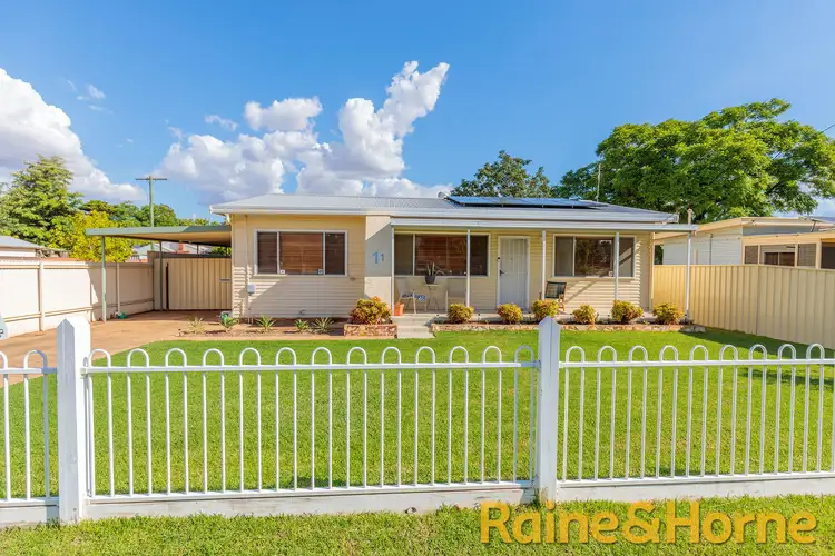 11 Sanderson Street, Dubbo NSW 2830