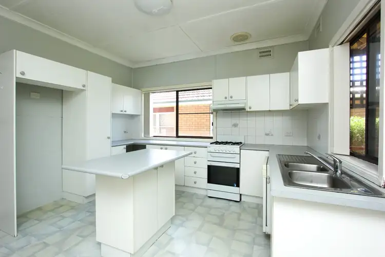 Second view of Homely house listing, 8 Daly Street, West Bathurst NSW 2795