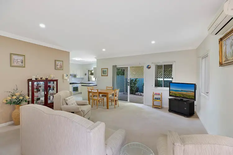 Fourth view of Homely townhouse listing, 2/3-5 Karooah Avenue, Blue Bay NSW 2261