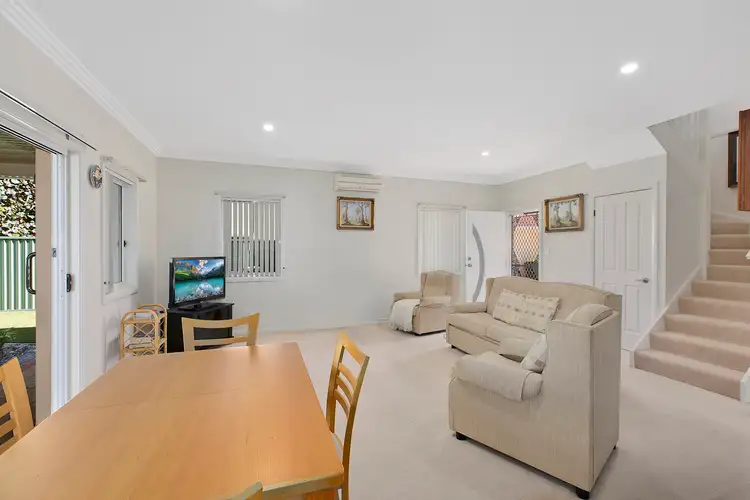 Fifth view of Homely townhouse listing, 2/3-5 Karooah Avenue, Blue Bay NSW 2261