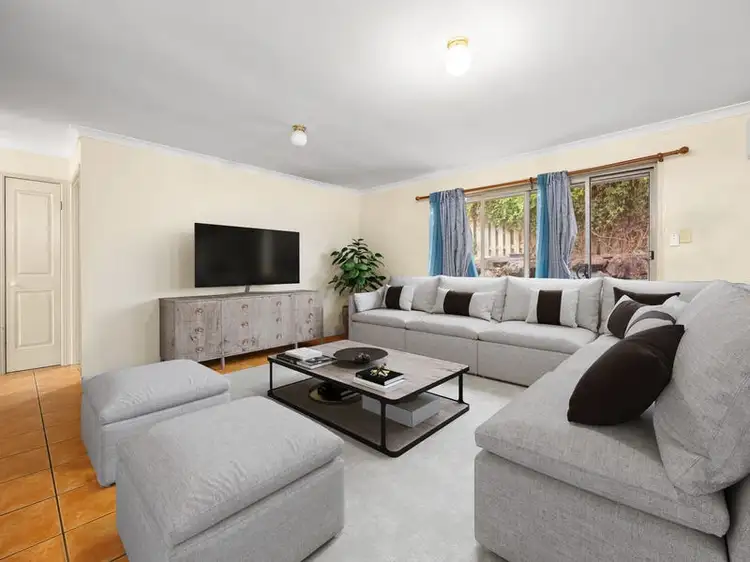 Fifth view of Homely house listing, 8 Granya Court, Pacific Pines QLD 4211