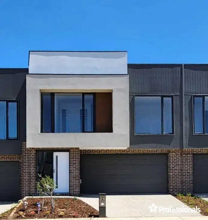 Main view of Homely house listing, 3 Selhurst Grove, Wyndham Vale VIC 3024