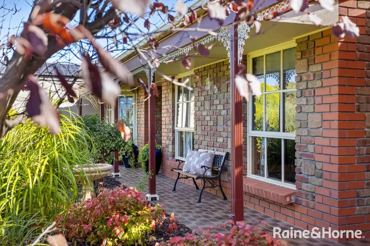 22 Arabian Drive, Woodcroft SA 5162
