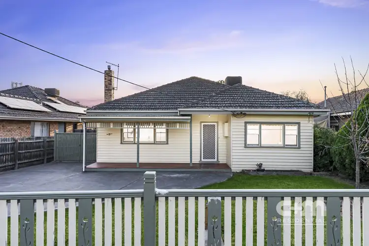 5 Watt Avenue, Oak Park VIC 3046