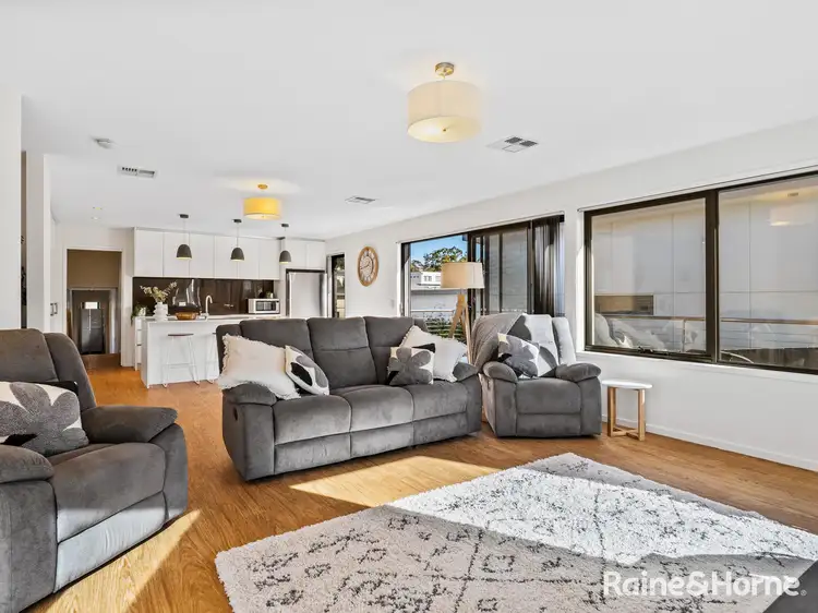 7 Dianella Drive, Blackmans Bay TAS 7052