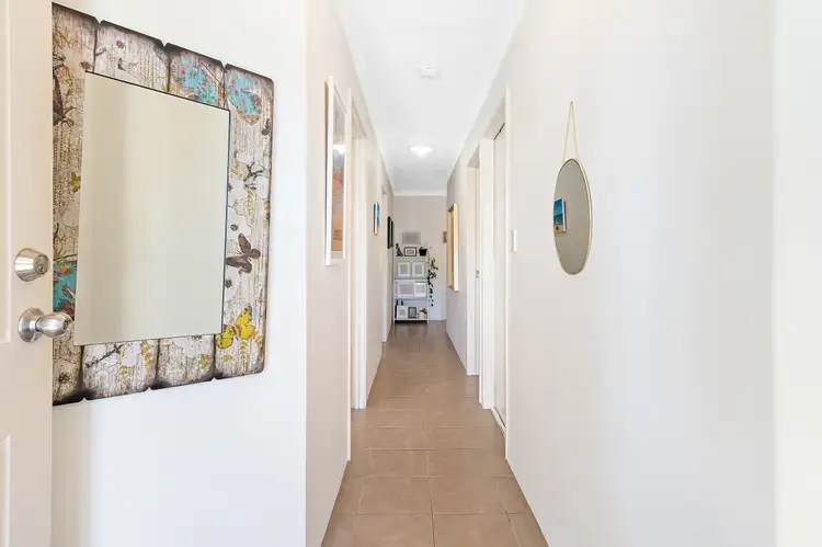Sixth view of Homely house listing, 2/18 Mountain View, Kelmscott WA 6111