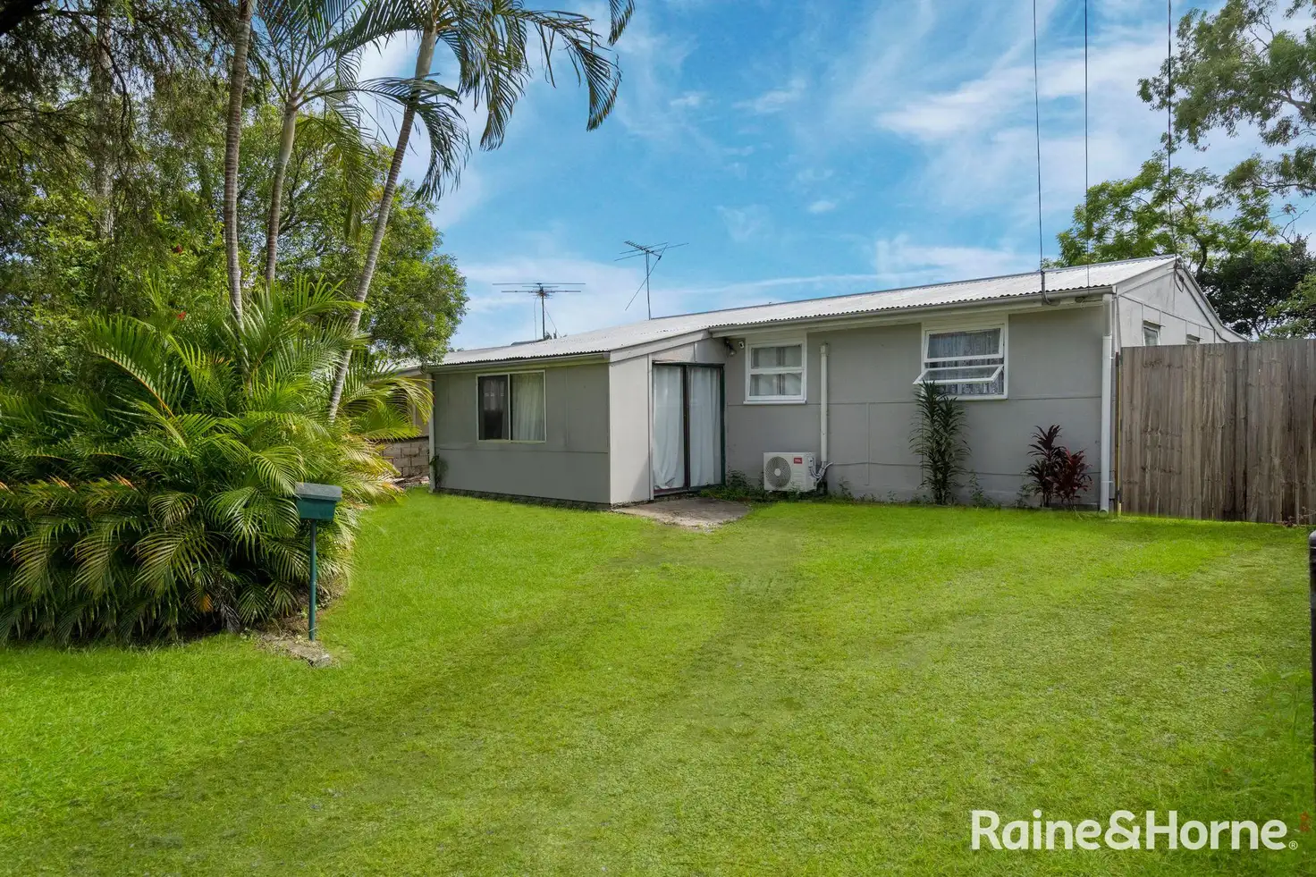 Main view of Homely house listing, 5 Laurel Street, Woodridge QLD 4114