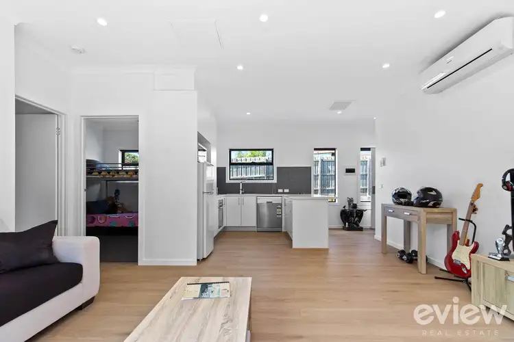 Second view of Homely unit listing, 2/195 Beach Street, Frankston VIC 3199