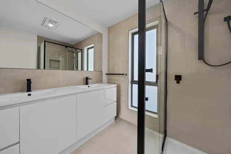 Sixth view of Homely unit listing, 2/3 Lowmore Avenue, Rokeby TAS 7019