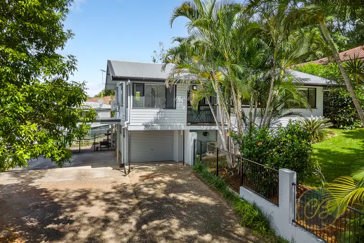 6 Burbank Street, Stafford Heights QLD 4053