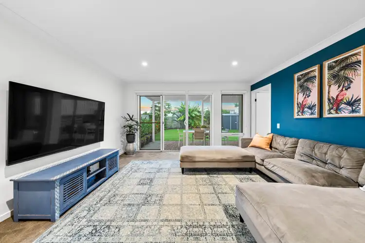 Sixth view of Homely house listing, 8 Murdoch Court, Pimpama QLD 4209