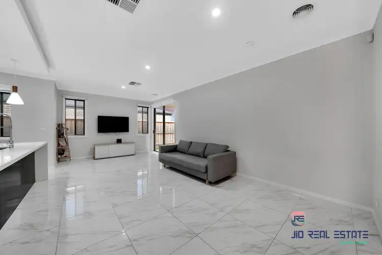 Sixth view of Homely house listing, 35 Murray Road, Thornhill Park VIC 3335