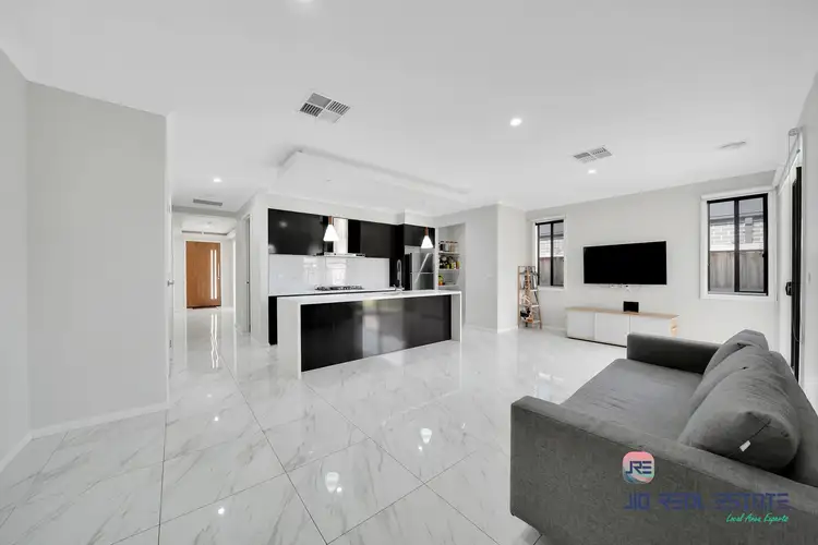 Seventh view of Homely house listing, 35 Murray Road, Thornhill Park VIC 3335