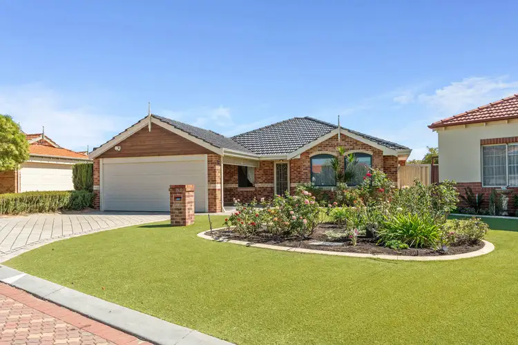 15 Kingsdene Mews, Landsdale WA 6065