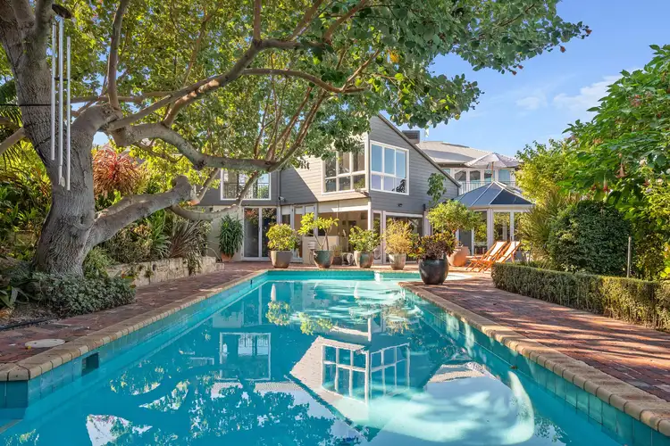 15 Barnsley Road, Mount Claremont WA 6010
