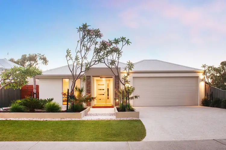 24 Indooroopilly Crescent