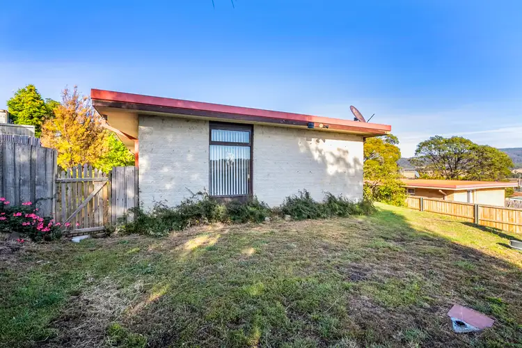 27 Selwyn Street, Triabunna TAS 7190