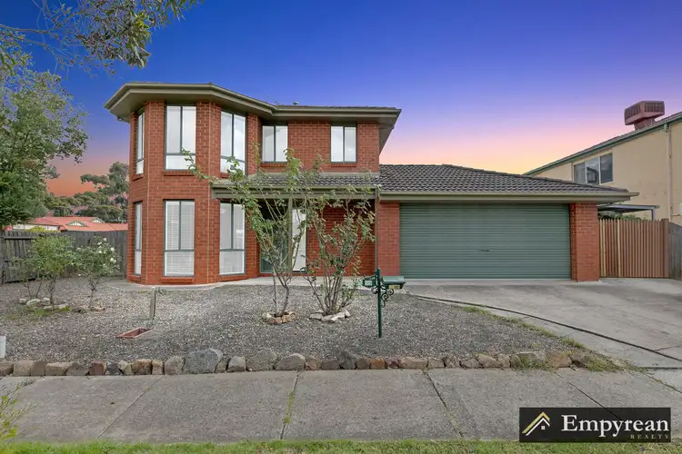 59 Mcintyre Avenue, Roxburgh Park VIC 3064