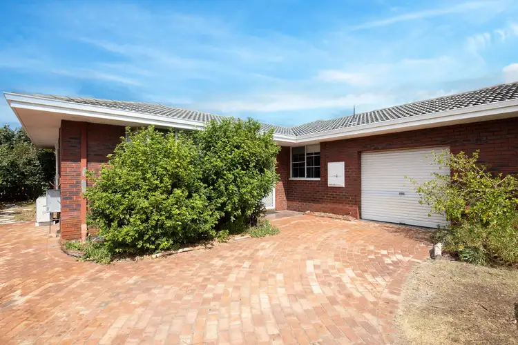 13B Corinthian Road