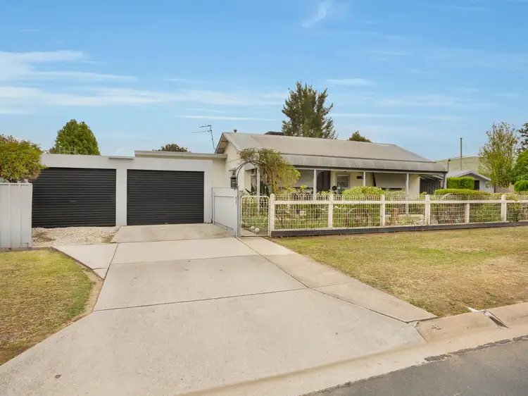 427 Bownds Street, Lavington NSW 2641