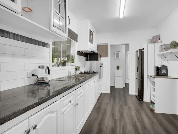 Fifth view of Homely house listing, 427 Bownds Street, Lavington NSW 2641