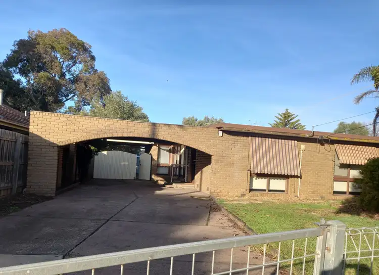 3 Ruth Court