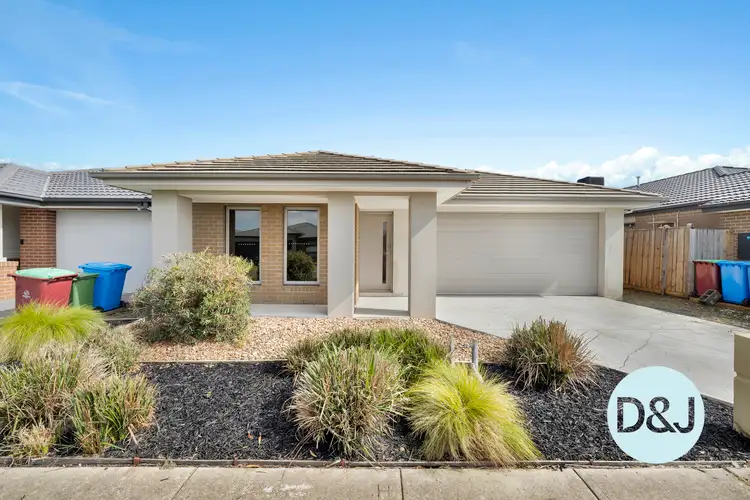 24 Simmental Drive, Clyde North VIC 3978