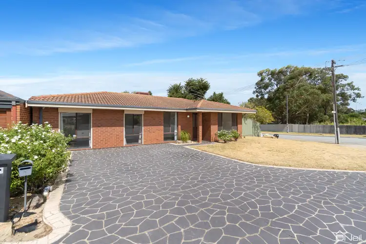 1 Shanks Court, Armadale WA 6112