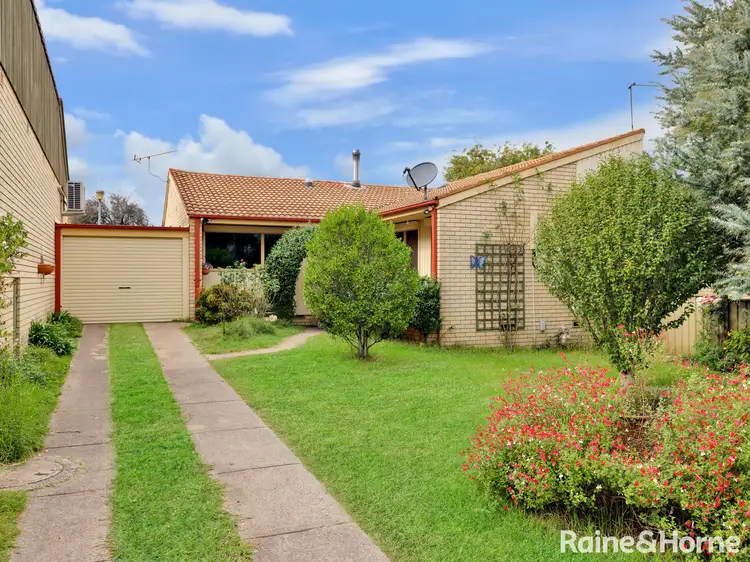 13 Rivett Place
