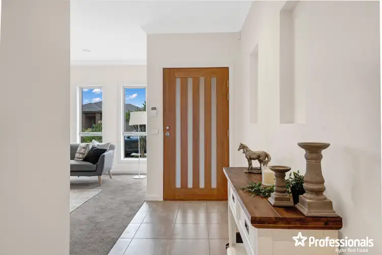 Second view of Homely house listing, 5 Twigrush Place, Brookfield VIC 3338
