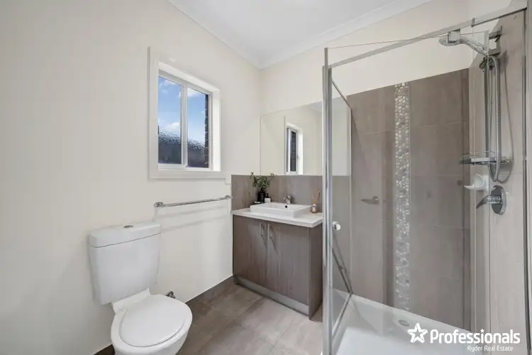 Fifth view of Homely house listing, 5 Twigrush Place, Brookfield VIC 3338