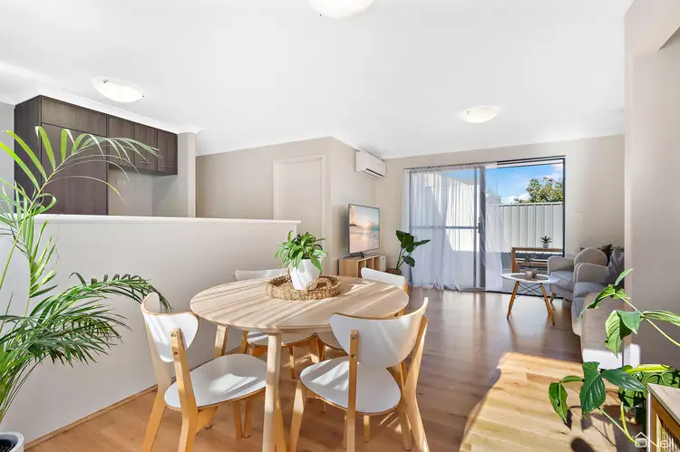 3/2 Salamanca Boulevard, Seville Grove WA 6112