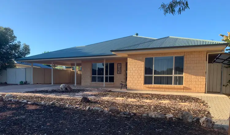 30 Swainsona Street, Roxby Downs SA 5725