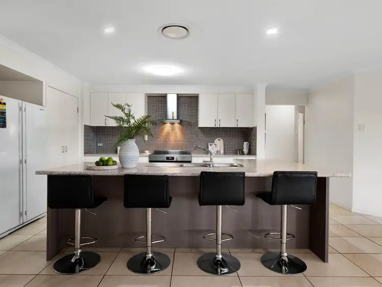 Sixth view of Homely house listing, 2 The Crescent, Underwood QLD 4119