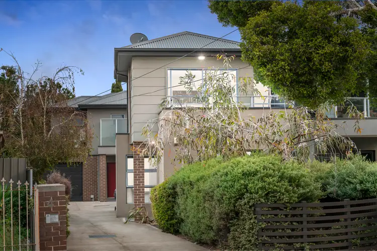 2/4 Holland Court, Maidstone VIC 3012