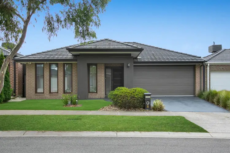 8 Iron Bridge Road, Craigieburn VIC 3064