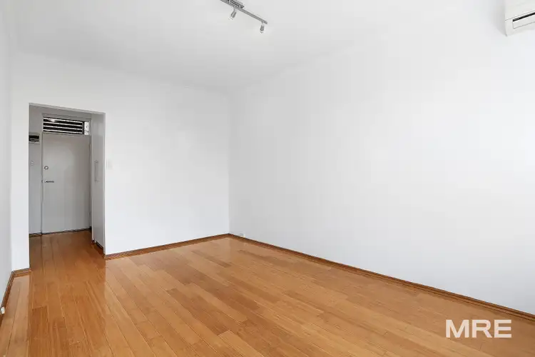 Third view of Homely apartment listing, 4/33 Gardenia Road, Gardenvale VIC 3185